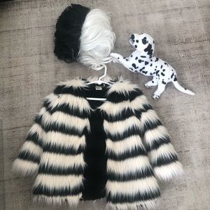 Faux fur coat/Halloween bundle